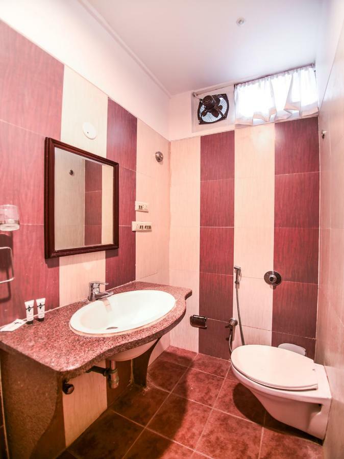Oyo 1681 Hotel Devansh Udaipur Exterior foto