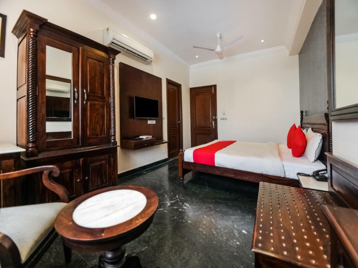 Oyo 1681 Hotel Devansh Udaipur Exterior foto