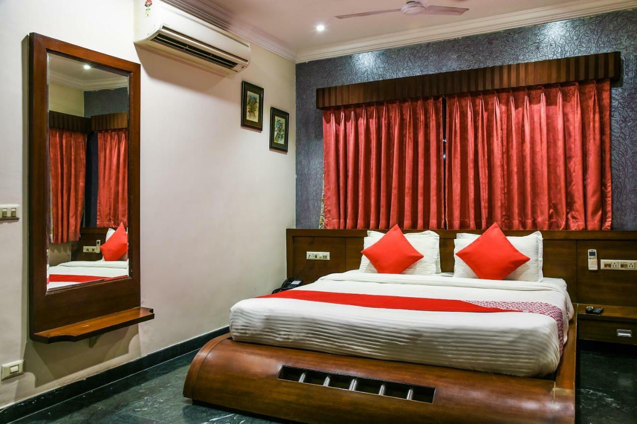 Oyo 1681 Hotel Devansh Udaipur Exterior foto