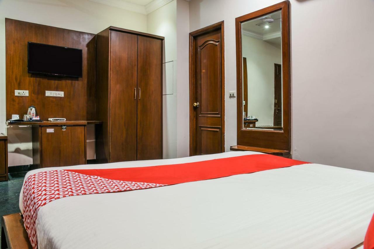 Oyo 1681 Hotel Devansh Udaipur Exterior foto